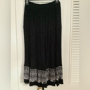 Ladies skirt, calf length skirt.